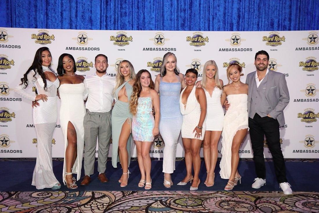 _Kay_Nicole_'s tweet photo. So Thankful✨
Beautiful People✨
✨ILoveMyJob✨ https://t.co/yX6wAQSOnd