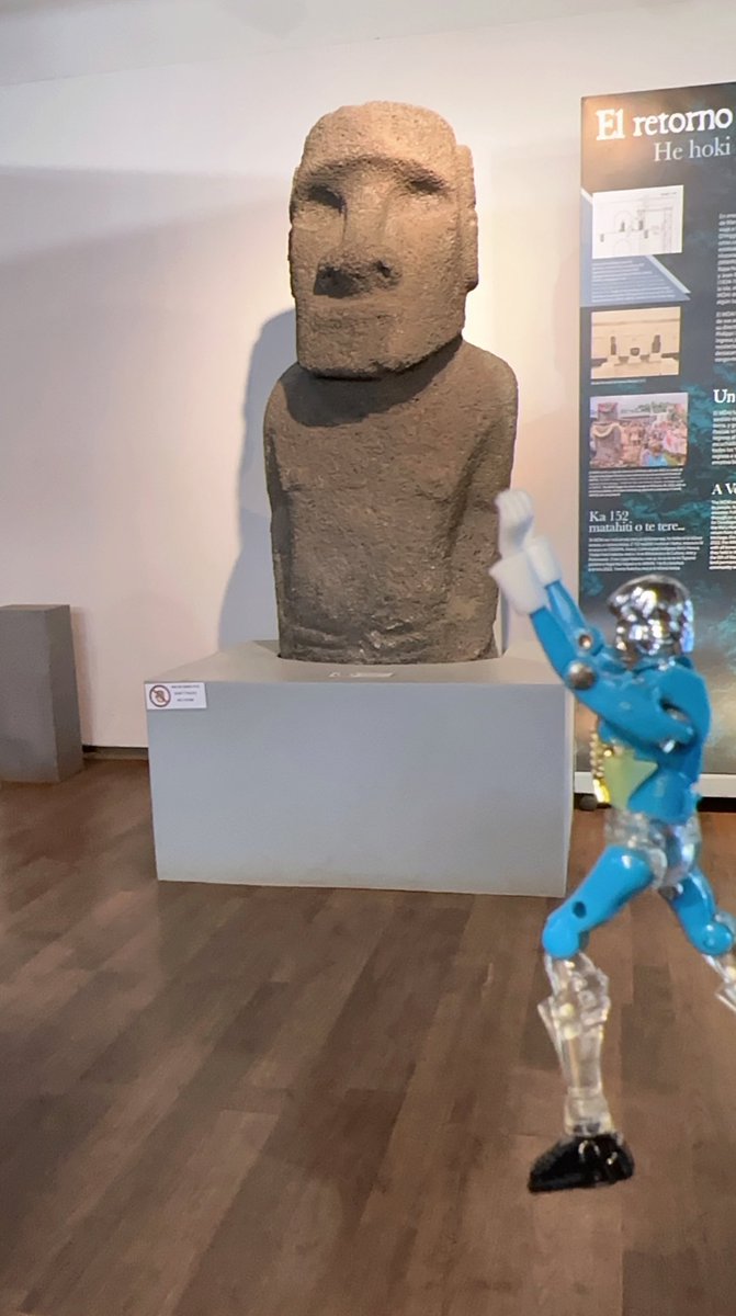 howaitogumi's tweet photo. ミクロマンコマンドと行く
イースター島ツアー✨🏝✨
弾丸大成功✨

ミクロマンが
現代のイースター島に❣️
素晴らしいと思うんだけど😋✨
どうかな？ https://t.co/ixKv1mC7x6