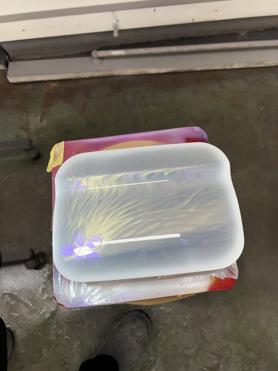 grainderfreek's tweet photo. クラウンの給油口にグラインダータトゥーを施工させていただきました。

ワンポイントで桜も追加のご依頼をいただきました🌸

#グラインダータトゥー
#パープルパール
#gtworks https://t.co/Qy7X8zQWcV