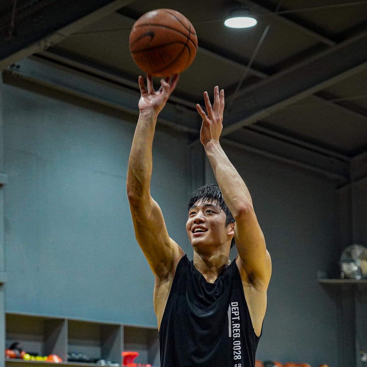 The challenge for Yeo JunSeok in Gonzaga is to show he can contribute in a team environment. From his days in Yongsan, Korea University, KNT and KNT U19 the offense is centered around him. I would like to see more how he defends and communicates in both sides of the floor. 🇰🇷🏀