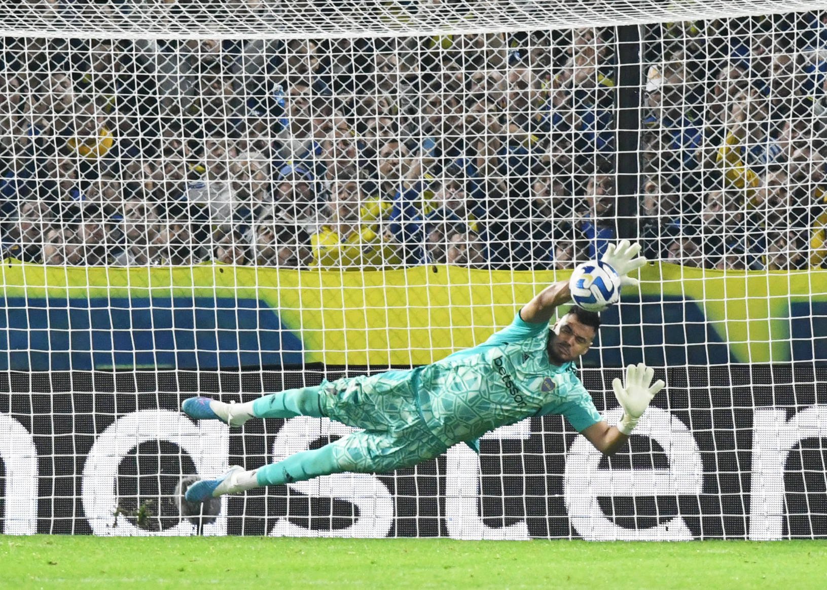 Sergio Romero, do Boca Juniors, brilha pela 4ª vez no ano em disputa de pênaltis