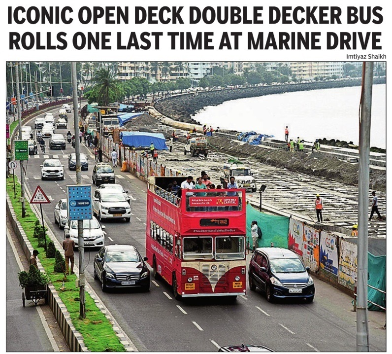 TOIMumbai's tweet photo. Joy rides were taken at Marine Drive as citizens bid adieu to the last iconic fully non-AC open deck double decker tourist bus, which phased out from fleet on Thursday. Till the new fleet of open deck buses arrive, BEST will operate electric AC double deckers for tourists https://t.co/MfzHeE1COn