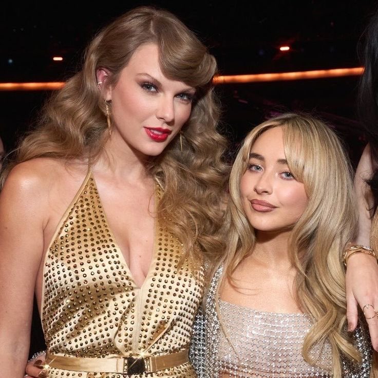 michcheri's tweet photo. VI A TAYLOR Y SABRINA ‼️ https://t.co/xDtZWRtj8E