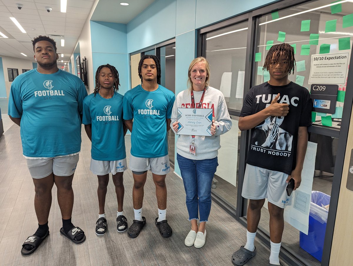 ACHS_ChargerFB's tweet photo. A little late, but we want to say thank you to Ms Doan, our CHARGER FOOTBALL 🏈🐎⚡ Teacher of the week! Thank you for all you do!!

#CHARGEDUP https://t.co/H5SdvocMa9
