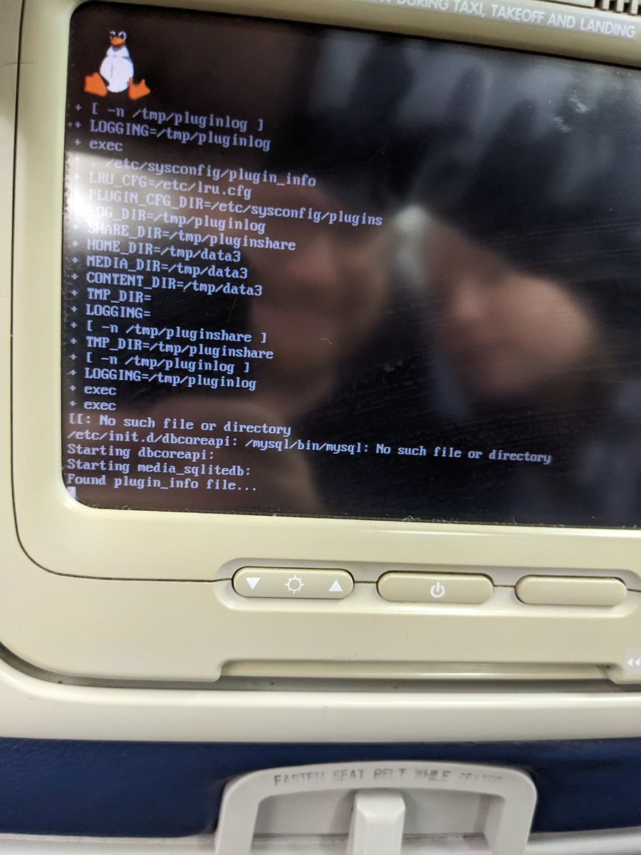 _JohnHammond's tweet image. OUR AIRPLANE CAN'T FIND THE MYSQL DATABASE 😱😱 @kaitlyn_devalk
