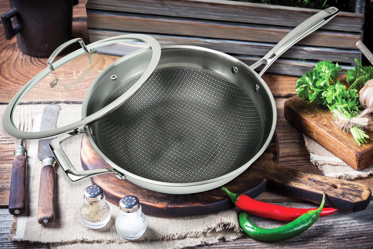 luxofspa's tweet image. Elevate your cooking game with the MASTERPAN 3-Ply Chef's Wok! 🍳

✅ 3-Ply Stainless Design ✅ Metal Utensil Safe ✅ Even Heat Distribution ✅ Non-Stick Perfection
Cook like a pro! Only $89.99. 🔥

kitchenncollection.com/masterpan-nons…

#Cooking #KitchenMasterpiece