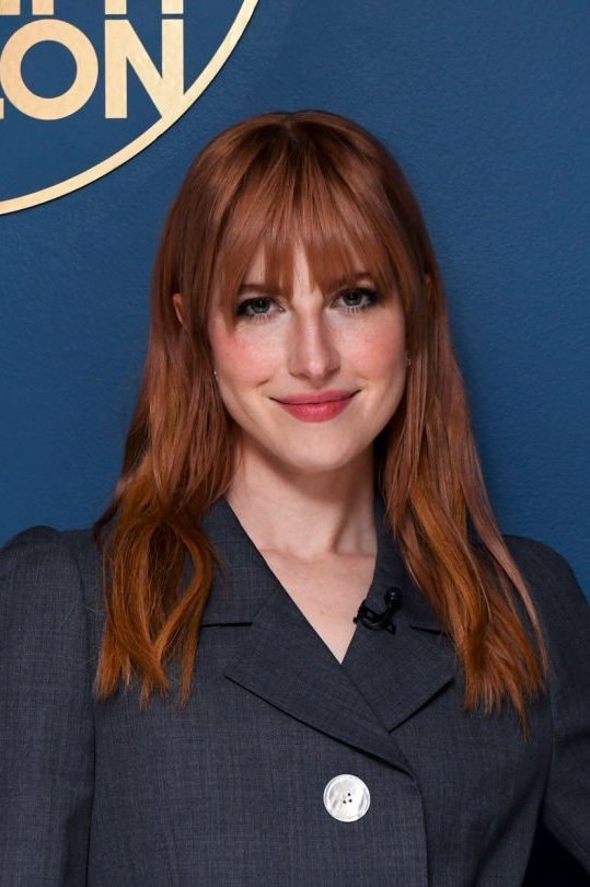 Brunette Hayley Williams. That is all I have to say at this moment in time