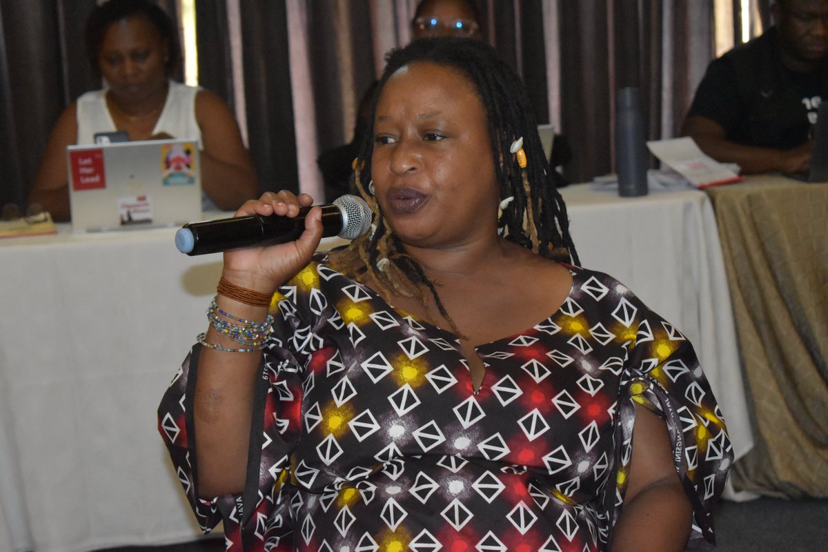 YoungWomenInst's tweet photo. #VoteRunLeadReloaded participants @ the Debriefing meeting sharing their political journey as they reflect on women's historical experience in politics to build trust and solidarity while strengthening relations among them
@glanyline @HivosWiL @CarinaZindoga1 @lilomatic https://t.co/sAsevR06Xj