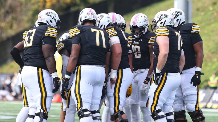 After a great conversation with <a href="/CoachKolt/">Alex Kolt</a> I’m very grateful to receive and offer from Towson University! #Arete 
<a href="/CRHFootball/">Choate Rosemary Hall Football 🐗</a> <a href="/coach_spinnato/">Coach Spinnato</a> <a href="/FATboysOLine/">Coach Mike Dillon</a> <a href="/PR_Strength/">Patrick Reeves</a> <a href="/PeteShinnick/">Pete Shinnick</a>