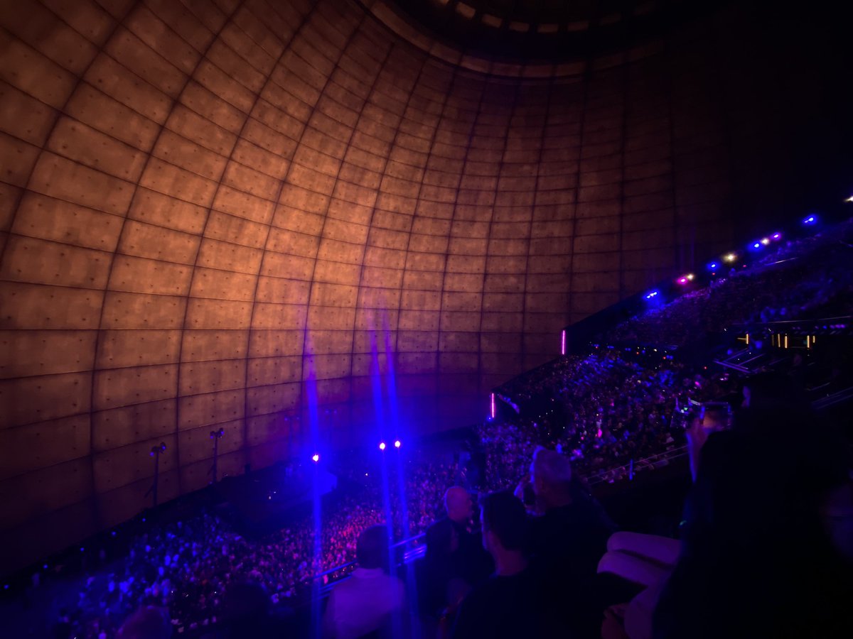 2dayWeAreMaking's tweet photo. We are in the Sphere right now and sharing snippets of the gig on our Instagram Stories! join us!

@U2Community @U2 @U2History @U2start https://t.co/QT9GBN2VSI