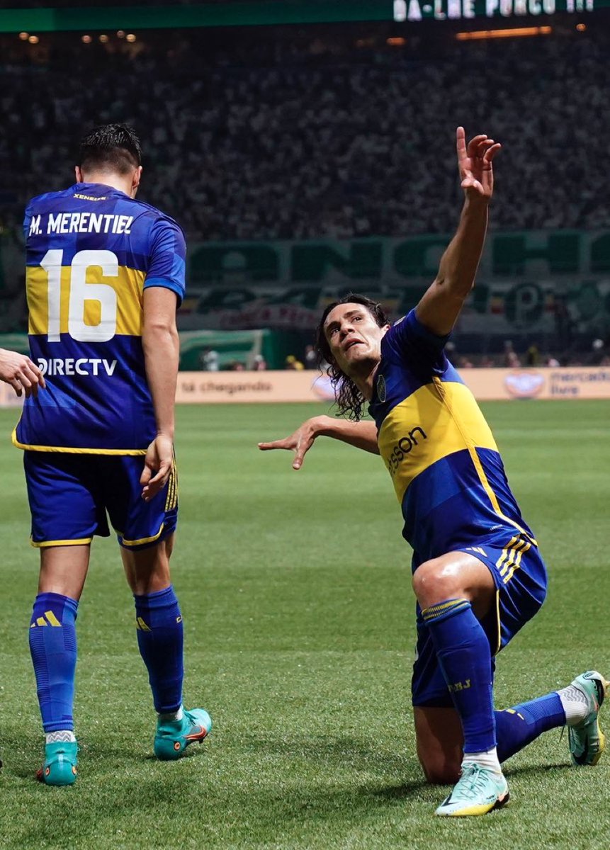 PalacioRodrigoS's tweet photo. Eternamente gracias Cavani por haber elegido venir al único grande 💙💛 https://t.co/bSE4jEAjld