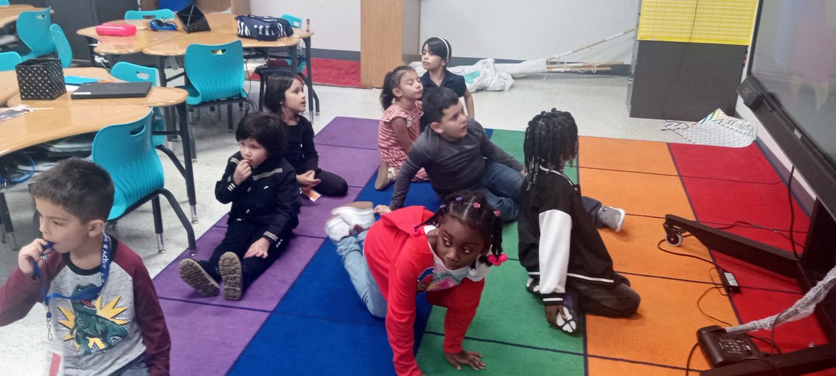 tljones54's tweet image. Shout out to Ms. Burke, ELA Instructional Coach and the first grade team for hosting an outstanding parent information/data  meeting! We are Jaguar PROUD!
@AldineISD @JohnsonES_AISD #AldineConnected
#AldineRising