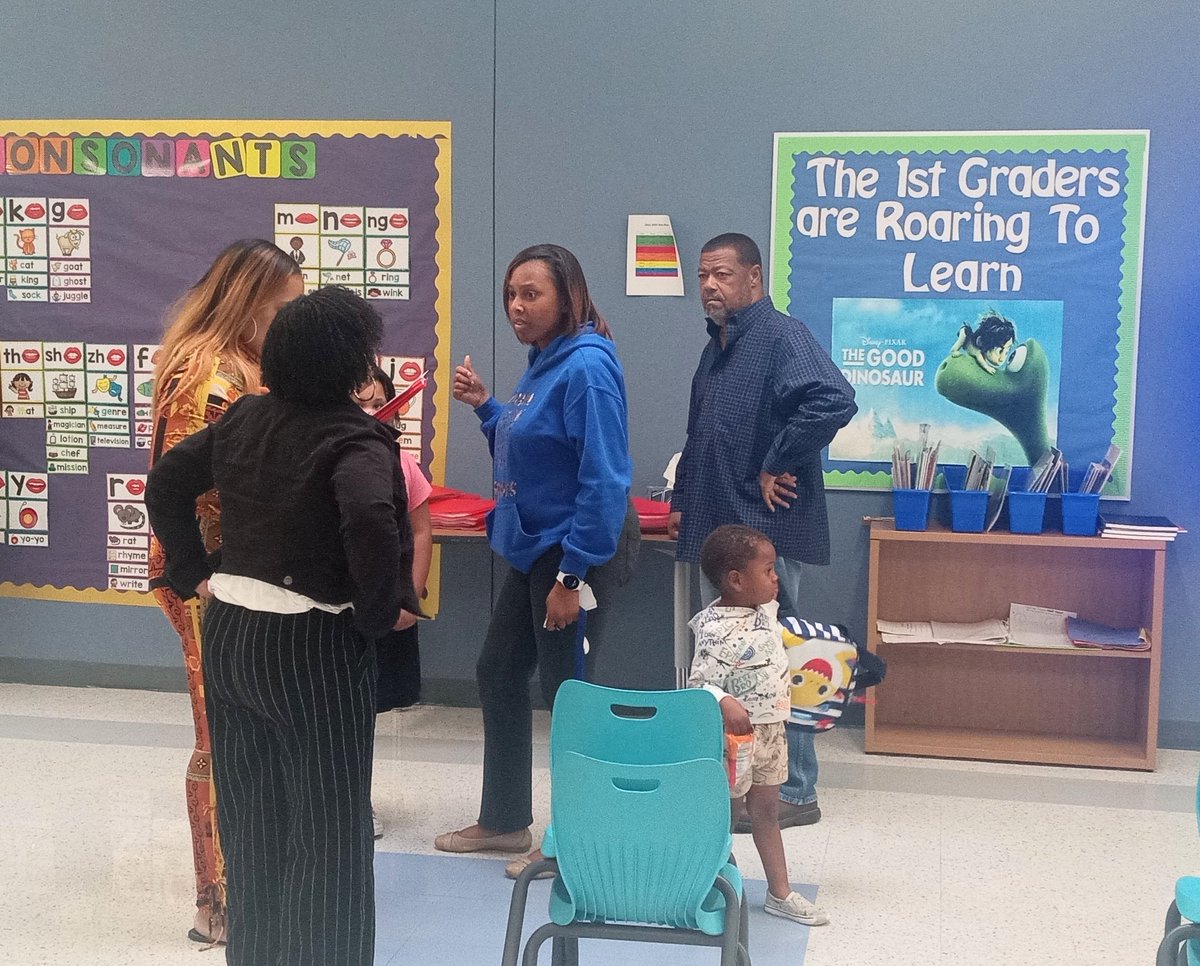 tljones54's tweet image. Shout out to Ms. Burke, ELA Instructional Coach and the first grade team for hosting an outstanding parent information/data  meeting! We are Jaguar PROUD!
@AldineISD @JohnsonES_AISD #AldineConnected
#AldineRising