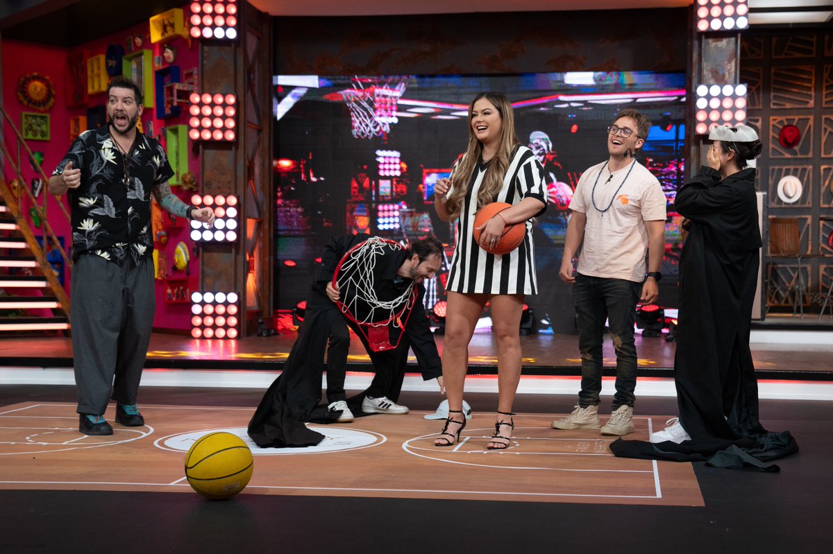 UnicableOficial's tweet photo. Sigue disfrutando de la #BarraImperdible de los jueves en #Unicable con @faisynights que reciben esta noche a la primera actriz #PatriciaReyesEspíndola y #ElChevo nos sacará carcajadas para dormir felices, te vemos en tu señal favorita 😉 https://t.co/MGzaruzSpw