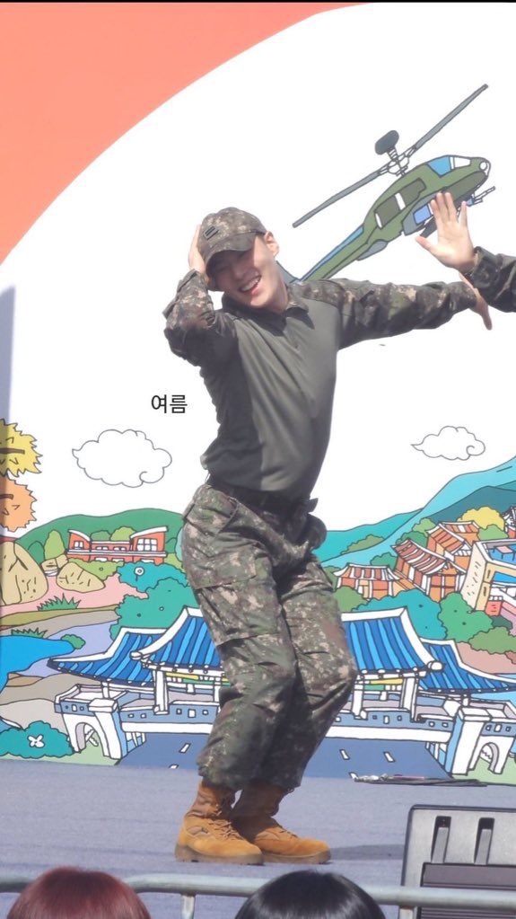 chalse497646's tweet photo. 크으왕앍ㄹ알앍                           뜌퍼땨이~뜌퍼땨이~ https://t.co/2QBYjbGQAP