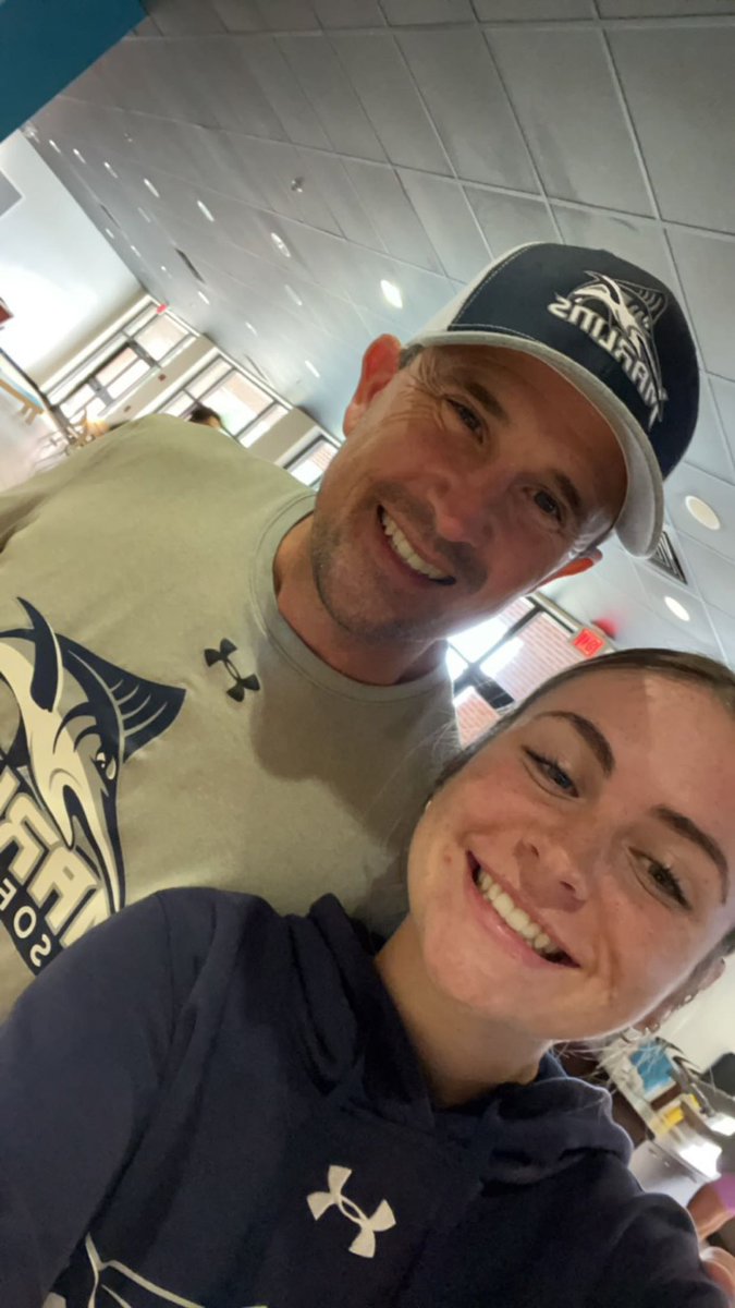 ElliottSaysWhat's tweet photo. Late post, but it’s still today! Loved catching up with rookie @bbrijones for lunch today. Her perspective on where she is and where she wants to go is ☀️! #31DaysOfLove #outlove https://t.co/ngH221FtnY