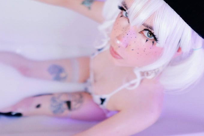 lactose? I tolerate the f*ck out of it. https://t.co/3FOnDNK7KF