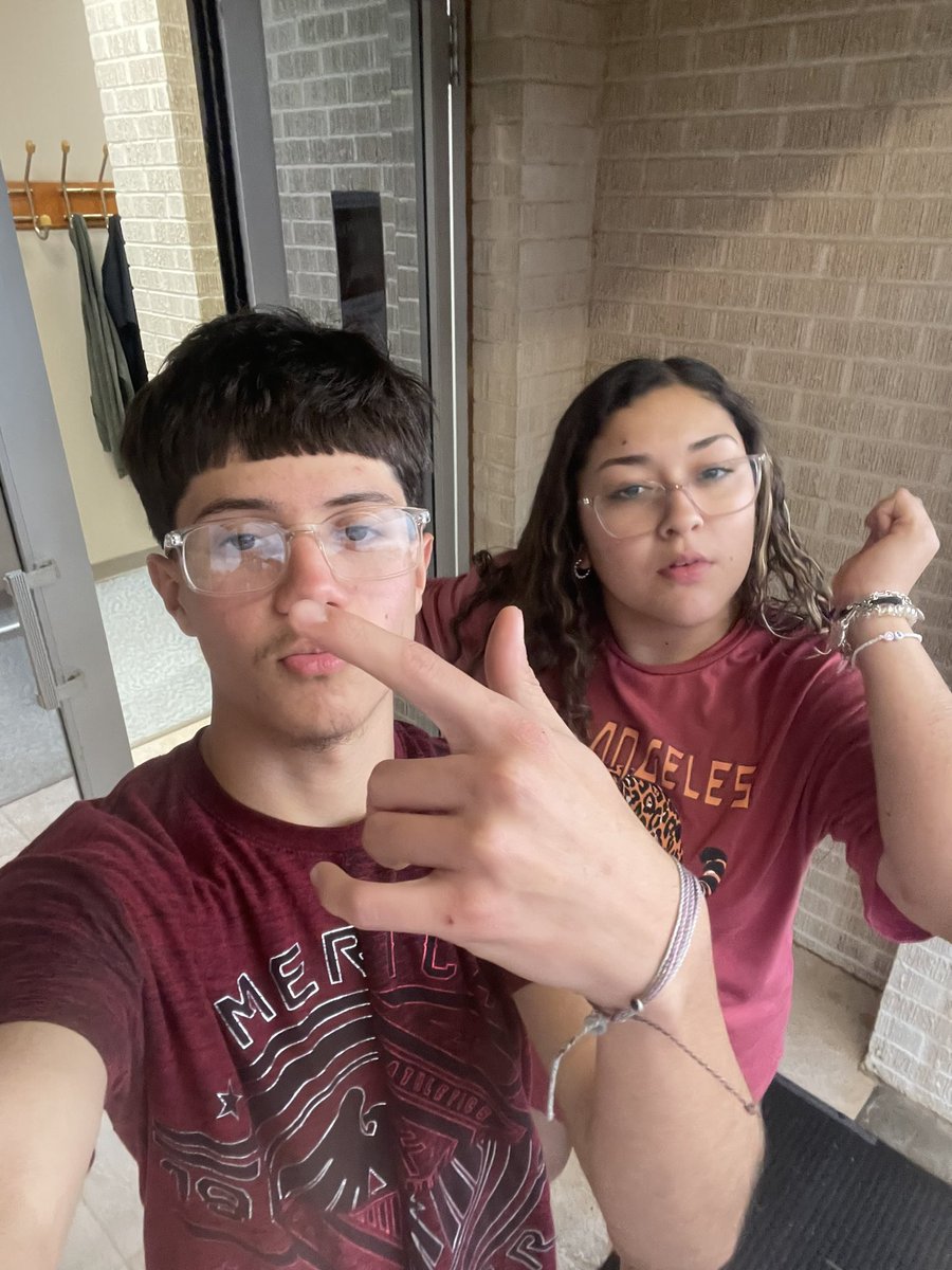 santeaaa_'s tweet photo. idk what would happen if i didn’t have you in my life ❤️ https://t.co/5M5ZO8ClmT