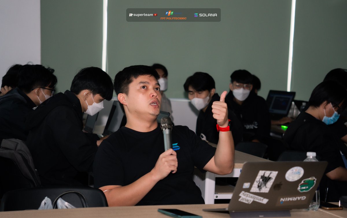 SuperteamVN's tweet image. 1/ Buổi Build Station tại FPT Polytechnic đã diễn ra cực kỳ sôi nổi! 🎉 
👥 Hơn 150 sinh viên tham gia 
👩‍💼 4 người hướng dẫn 
📋 28 dự án đã review bởi các mentors ưu tú nhất! #HyperdriveHackathon @fptpoly  

@SaigonButcher @DarthCastelian @s0nhaaa @lamasfinance