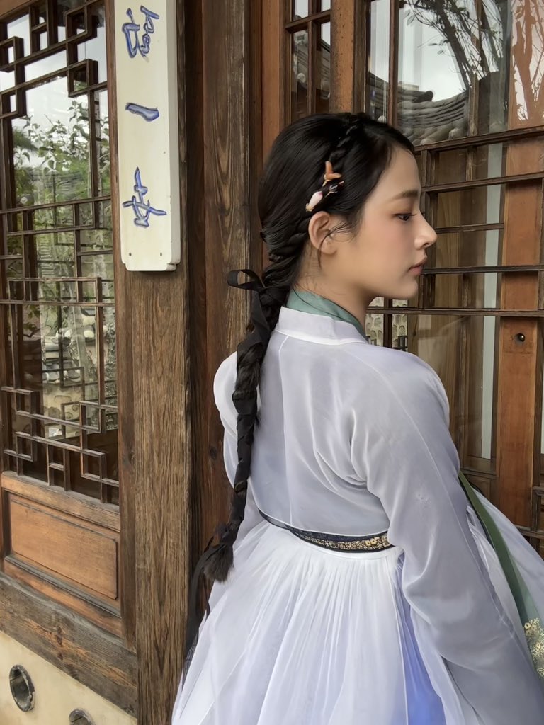 Noucil dxn tweet media