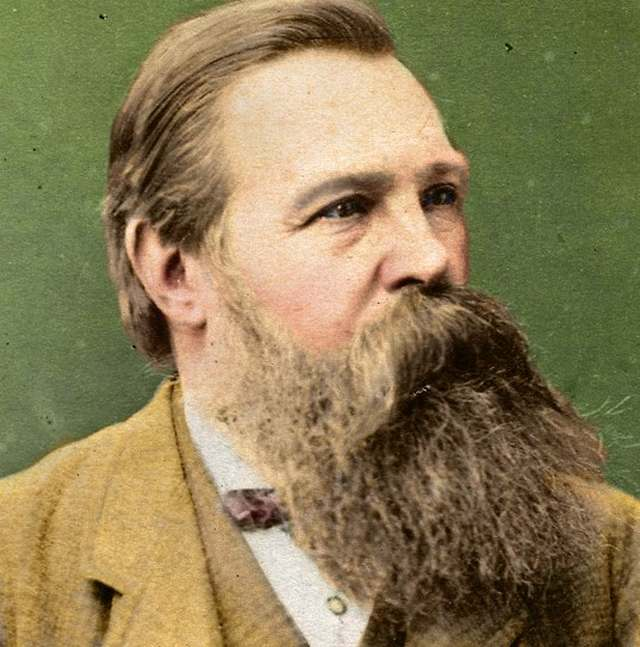 padrehayen's tweet photo. Por qué estamos como estamos. En sus fantasías ideológicas Federico Engels (1820-1895) creía en la idea de que la forma más antigua de matrimonio era por grupos, donde los hombres tenían muchas mujeres y las mujeres, muchos hombres. Se decía que los padres mantenían relaciones sexuales con los hijos, y los hijos entre ellos. 

Según Engels, las #mujeres tenían gran estima y todo giraba en torno a ellas. Era un régimen de matriarcado comunista. Pero luego los hijos varones empezaron a heredar el dinero de sus madres, acumularon riqueza y se tomaron el poder. Así nació, según él, el #patriarcado. Su teoría es falsa porque no tiene fundamento histórico ni antropológico. 

Siguiendo con la mentira de Engels, al derrumbarse el régimen comunista del matriarcado, se impuso el sistema de dominación masculina (#heteropatriarcado). Así el hombre esclavizó a la mujer por la lujuria y como instrumento de reproducción. 

Para Marx y Engels, la familia era la primera forma de propiedad privada que habría que abolir. Y así como propusieron la lucha de clases, también propusieron la lucha entre el hombre opresor y la mujer oprimida para acabar con el sistema que replica esta dominación, es decir, para destruir la familia natural. 

Lo que se originó en la mente de Engels se transformó un día en un himno feminista llamado "El violador eres tú", que bailaron muchas mujeres.