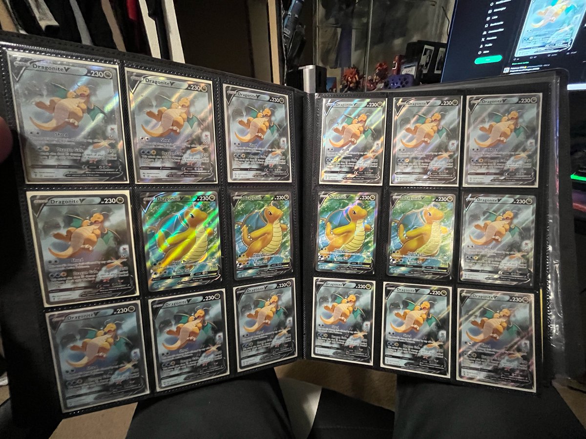 Galaxy1136's tweet photo. @PokemonTCG Dragonite is the best😎 https://t.co/BmWgd0mT34