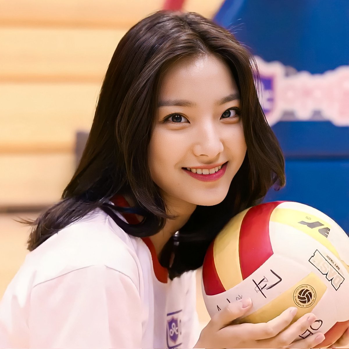 Halujee1's tweet photo. Lee Saerom fromis_9 hq🖤

Just a screenshot..

@realfromis_9 @fromis9_japan
#이새롬 #새롬 #LeeSaerom #Saerom #fromis_9 #프로미스나인 #kpop  

Note: it's free to save👌🏻 https://t.co/73ubuJe39g