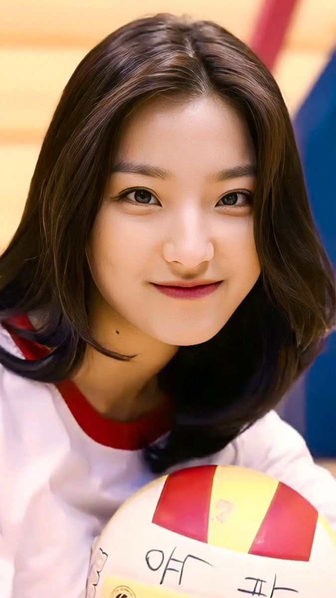 Halujee1's tweet photo. Just a screenshot..

@realfromis_9 @fromis9_japan
#이새롬 #새롬 #LeeSaerom #Saerom #fromis_9 #프로미스나인 https://t.co/1IlnGkWOR0
