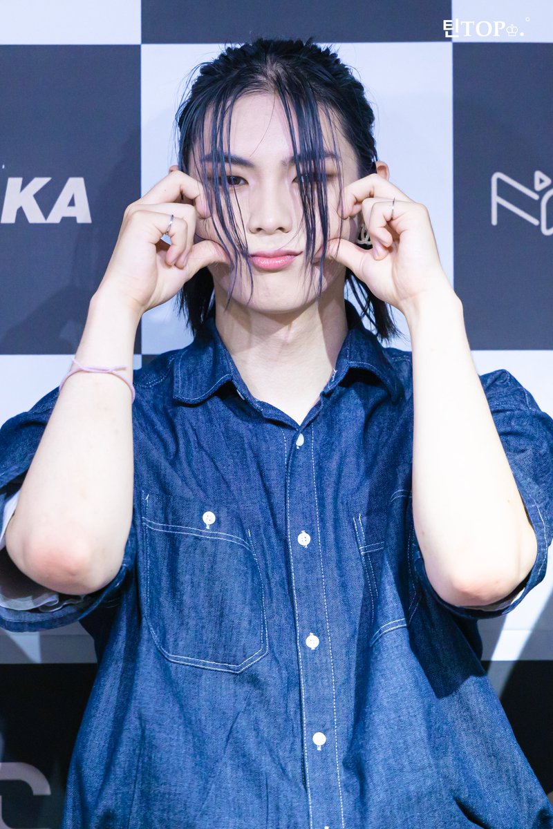 teen_top0614's tweet photo. #RoaDB #๋ก๋๋น #teen #ํด #์ข์ #้ๅฝใขใคใใซ
ใMOVE AGAINใ
ไฝๆฐใซใใใใ่กจๆ
ๅฅฝใwww
ใใใใ๏ผใฃใฆๆฏๅบฆ็งใฏๆนงใ๐คญ๐ https://t.co/xKVN81swfd