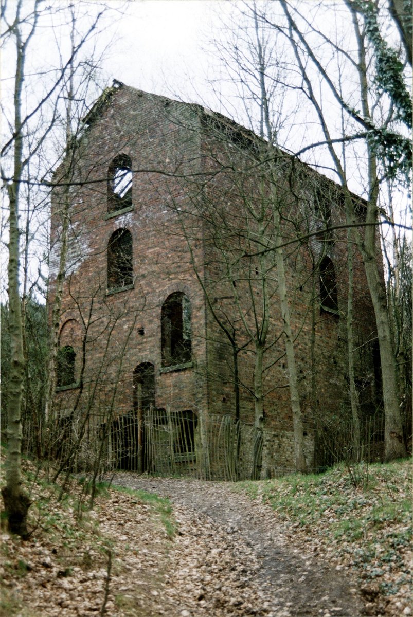 On #PhotoFriday we visit this former beam engine house in Eckington Woods. Abandoned in 1901, it was given the name of the Seldom Seen Engine House, as it was supposedly haunted but the ghost was ‘seldom seen’.  
#EYASpooky