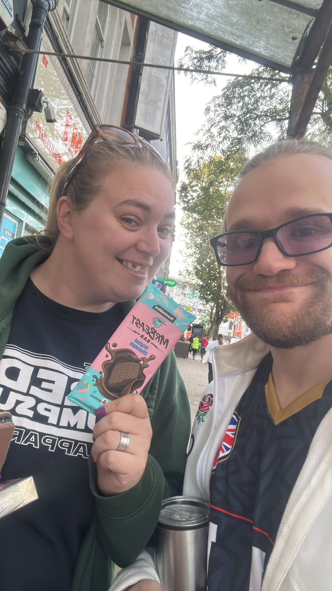 daniel_ford_1's tweet photo. Just found out first @MrBeast bar #uk #MrBeast #feastables https://t.co/oixZ71O1Wp