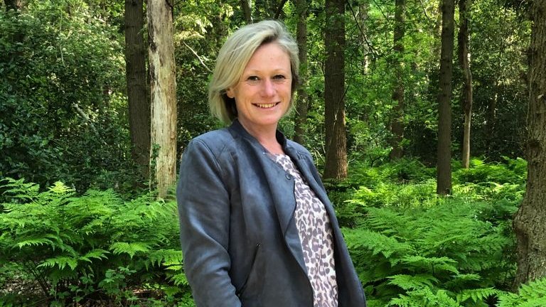 In een nieuwe blog van Gemeentebelangen schrijft <a href="/RyanneMeijer/">Ryanne Meijer</a> over participatie, de “usual suspects” en haar zorgen over het gebrek aan nieuwe aanwas in besturen en de politiek. Schuif eens aan, is haar oproep!

👉 Lees haar blog snel op onze website: gemeentebelangennoordenveld.nl/schuif-eens-aan