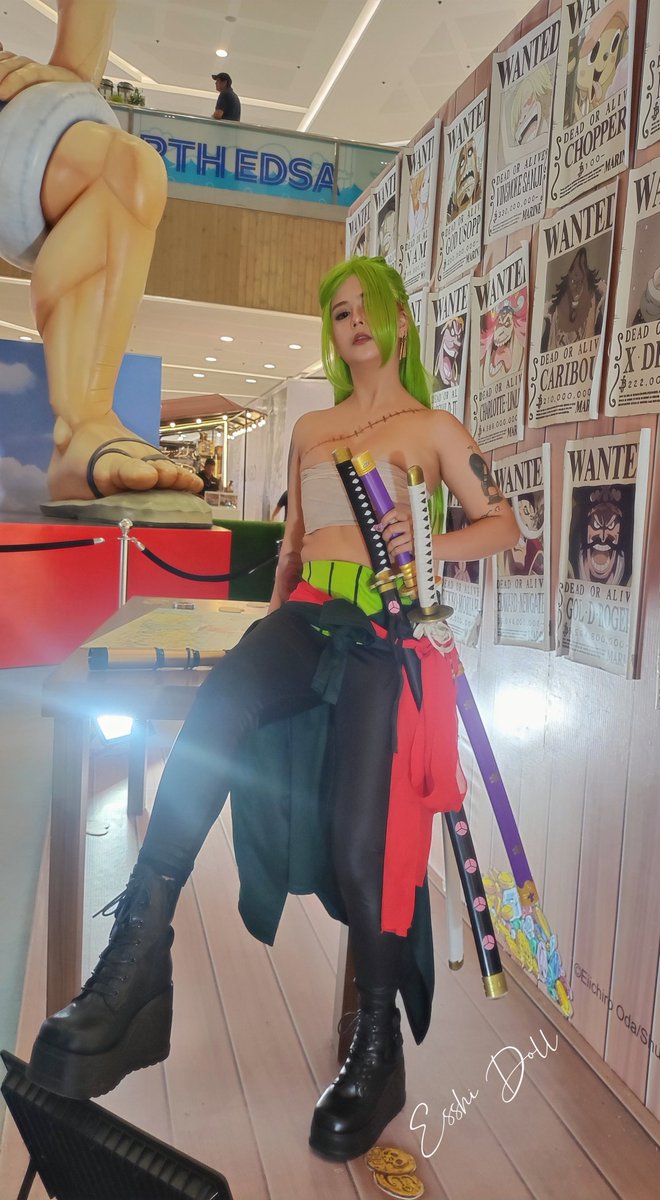 esshidoll's tweet photo. "When I Decided to Follow My Dream, I Had Already Discarded My Life."

~ RORONOA ZORO 💚

Coplayed as genderbend/ female version of Zoro

🎬 One Piece
#roronoazoro #roronoazorocosplay #roronoazoroonepiece #zorororonoa #zoroonepiece #zoro #onepiece #onepiececosplay #onepieceanime https://t.co/RgkKJTloDX