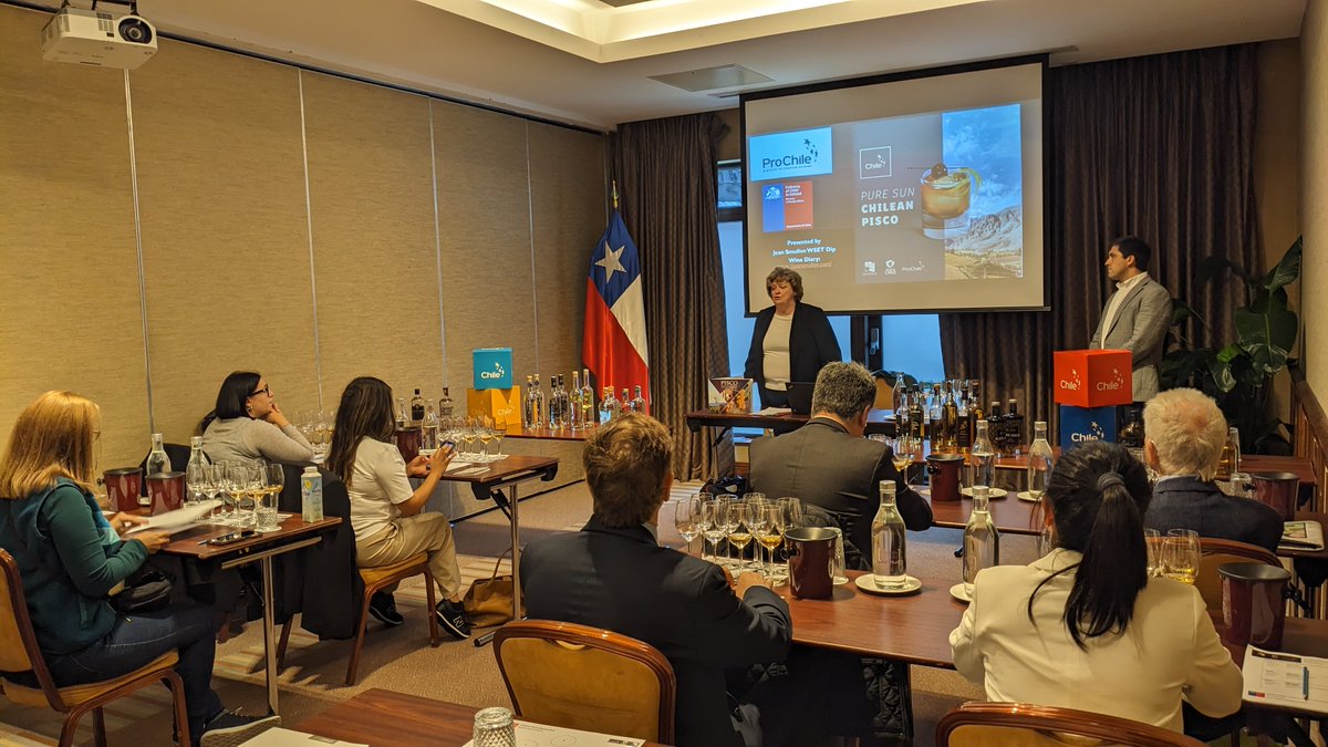 ChileinIreland's tweet photo. We are thrilled to share some photos of our Chile's Drinks Day in Dublin.
We started with a Pisco Masterclass, where we learned and promoted 9 piscos from the region of Coquimbo 🇨🇱. After this journey, we moved to a free pour tasting of 15 niche Chilean wines @ProChile @smullenj https://t.co/YDkUm2d9Xb