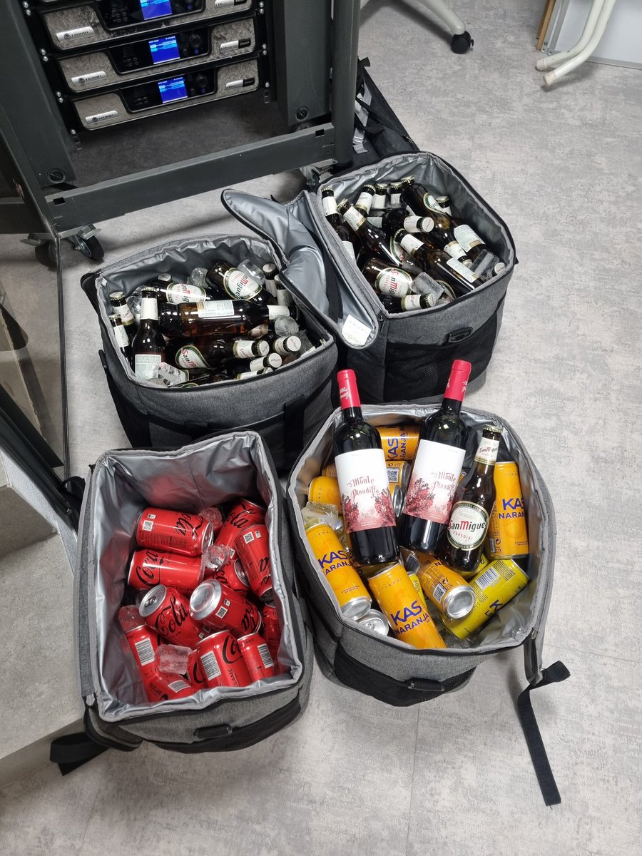 MorcillaConf (@morcillaconf) on Twitter photo Todo listo para arrancar con el #MorcillaConf esta tarde en <a href="/Fundcajaburgos/">Fundación Caja de Burgos</a> a las 18.45h abrimos y a las 19h puntuales comienza! ¿Creéis que tendremos suficiente bebida para el #networking?
morcillaconf.es Todo listo para arrancar con el #MorcillaConf esta tarde en <a href="/Fundcajaburgos/">Fundación Caja de Burgos</a> a las 18.45h abrimos y a las 19h puntuales comienza! ¿Creéis que tendremos suficiente bebida para el #networking?
morcillaconf.es