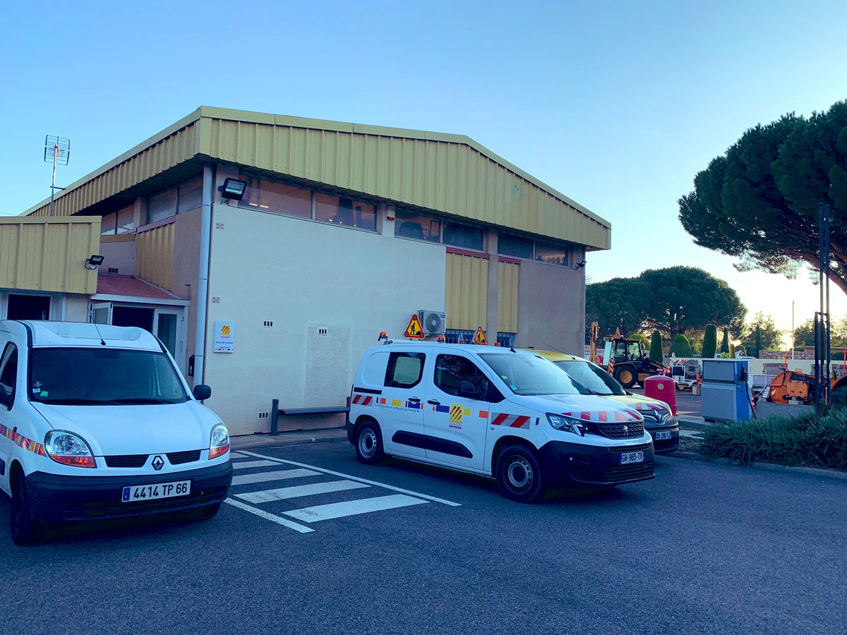 _Falbala's tweet image. Et puis après tu rencontres l’équipe, on se parle de nos métiers et la richesse des échanges te fait oublier le ⏰ 🙌😃 #ComInterne 
#ComPublique #AgenceRoutiere