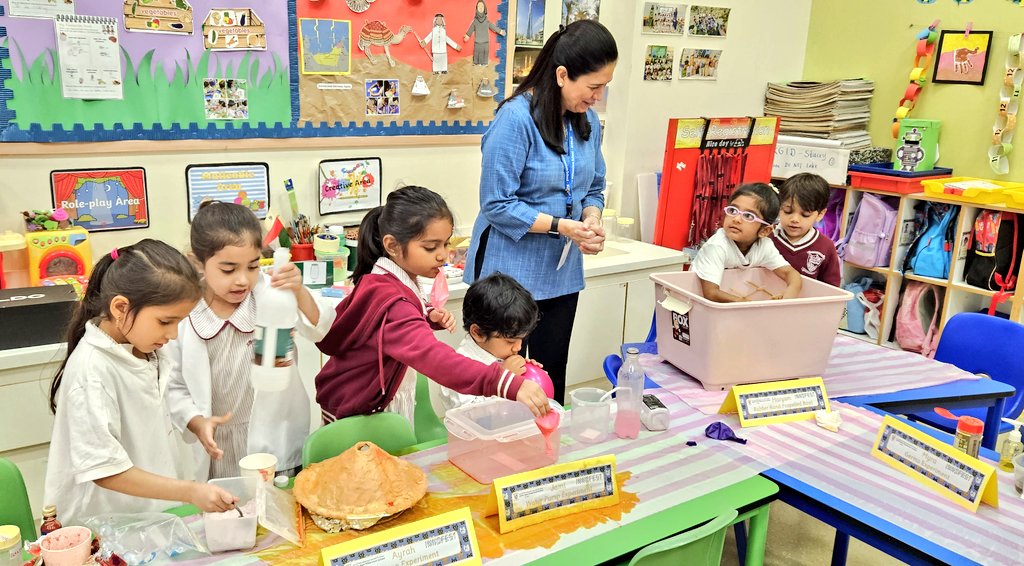 StaceyJudith's tweet photo. What a spectacular showcase of scientific experiments &amp; principles by #KG1DCuriousCats😻 for their first @NMSKindergarten #Innofest #SciFest 👏🏽🌟  A perfect end to an educational #ScienceWeek🥼 Thank you for visiting us, Ms @MichelleVerghe1 &amp; Ms @ChristineDeNor1 @gemsnms_alkhail https://t.co/96s1NJdT1y