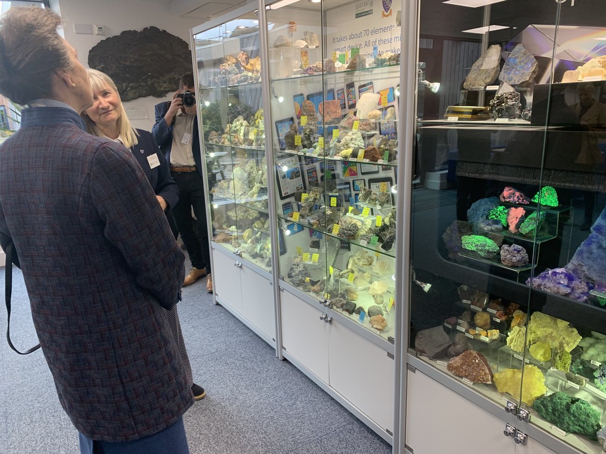 LLCornwall tweet media