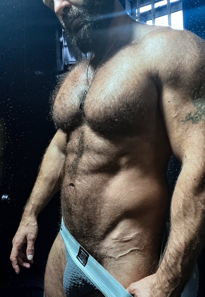 Dr Hairy (@hairy_addict) on Twitter photo 