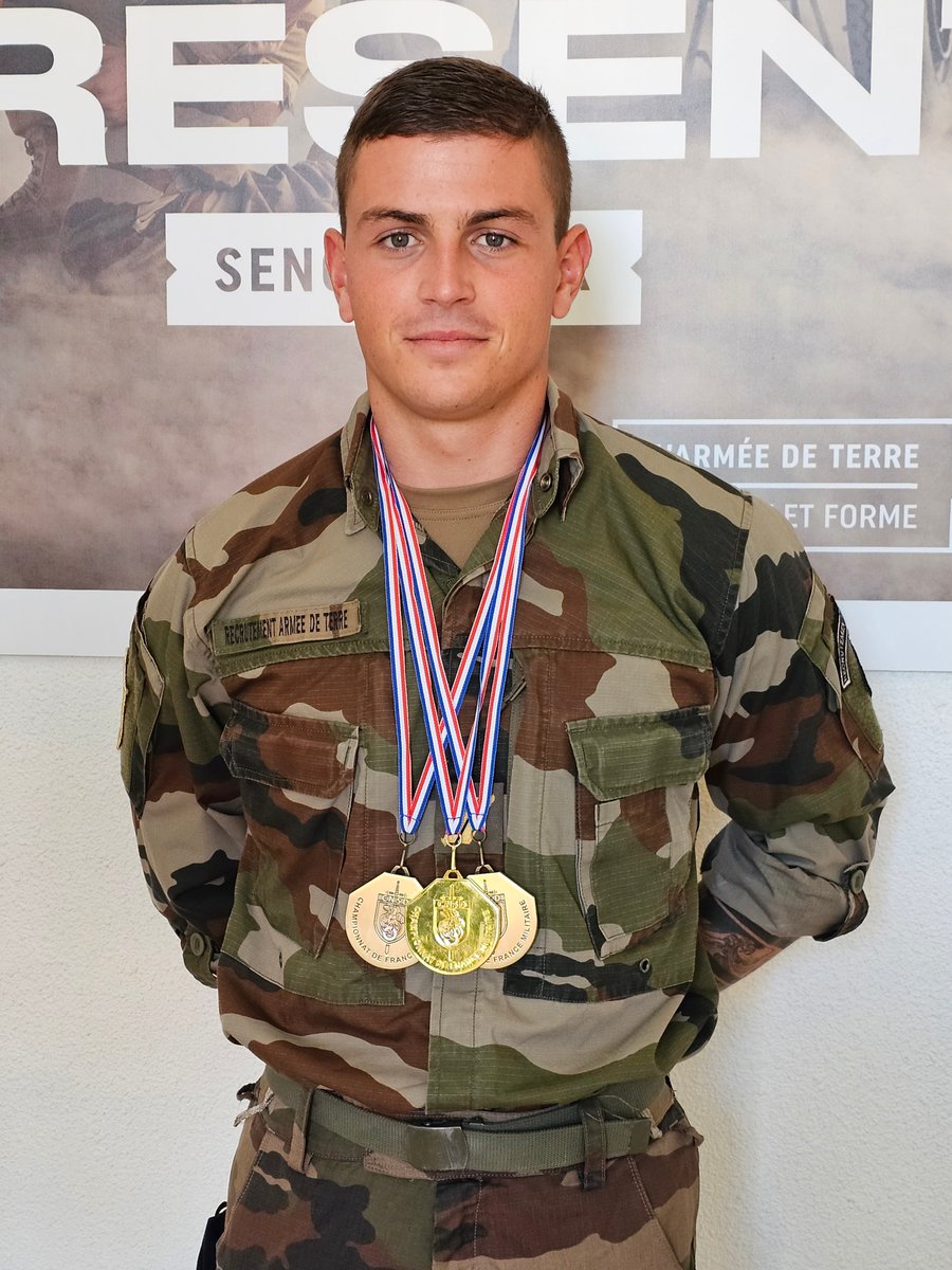 👏 Félicitations au sergent Titouan, arrivé🥇 à l'épreuve du 200m 4 nages, aux championnats de France militaire de 🏊‍♂️ qui se sont déroulés cette semaine à Agen. Bravo également pour ses🥉places aux épreuves de 50m brasse et 100m brasse.
#FiersDeNosSoldats
#ArmeeDeChampions