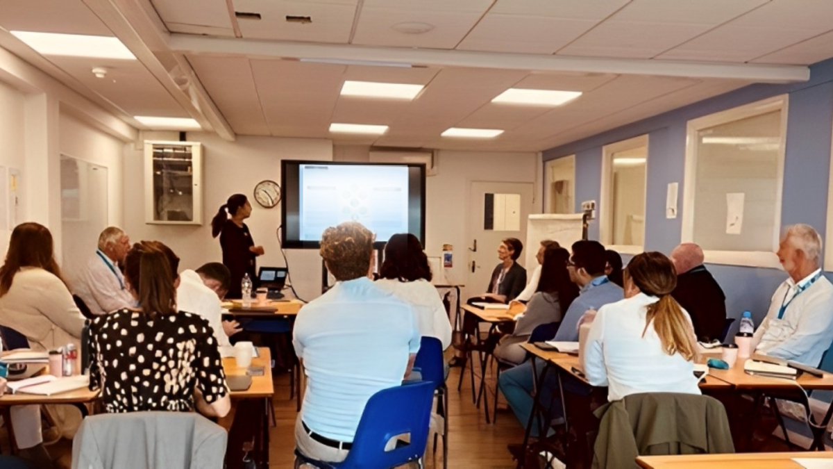 Oxford International (@oxford_int) on Twitter photo Recent Away Day Insights: Fostering Sustainable Growth through Collaborative Efforts 🤝
Our senior leaders from various departments are collaborating to chart our path towards success. 
#Education #Intled #WeAreOxfordInternational #Learning #Corporate Recent Away Day Insights: Fostering Sustainable Growth through Collaborative Efforts 🤝
Our senior leaders from various departments are collaborating to chart our path towards success. 
#Education #Intled #WeAreOxfordInternational #Learning #Corporate
