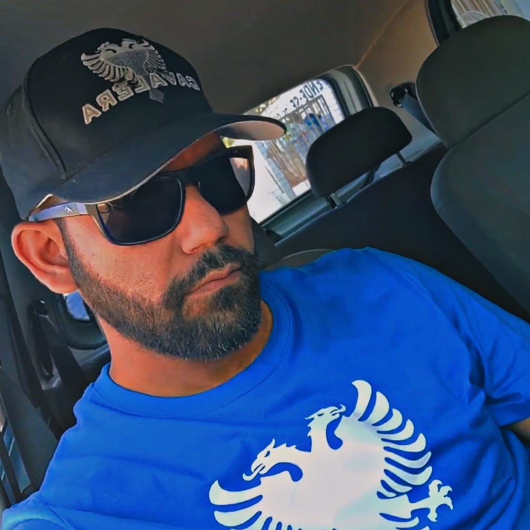 R2RONILDO's tweet photo. 😎 https://t.co/zxi0SODrom