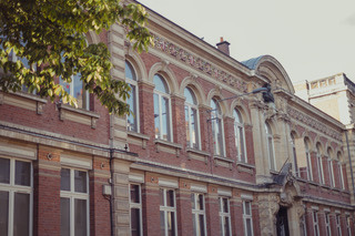 Le Festival Boire Manger Dire, aura lieu les 20,21 et 22 octobre à <a href="/lillefrance/">Ville de Lille</a> , plus précisément à @esjlille, la gare Saint-Saveur et <a href="/ScPoLille/">Sciences Po Lille</a> .

Retrouvez les infos et le programme par ici : rebrand.ly/festivalbmd

#lille #festival #evenement #festivalbmd #boiremangerdire