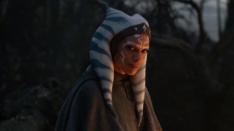 REYSKYGOAT's tweet photo. if it wasn’t already obvious, rosario dawson proved all the doubters wrong. she’s literally grown into the role as ahsoka elegantly and is quickly becoming one of my favourite portrayals of a star wars character.

#ahsoka https://t.co/MgLXfX4mc9