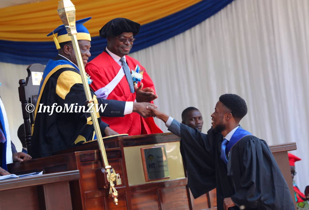 ttgono's tweet image. #BestStudents
Muchabaiwa Daniel Earnest- Bachelor of Technology Honours Degree in Chemical and Process Systems Engineering 

Mukamba Brendon Luke-Bachelor of Technology Honours Degree in Materials Technology and Engineering

Bhobho Lornah -Bachelor of Pharmacy Honours Degree
#HIT