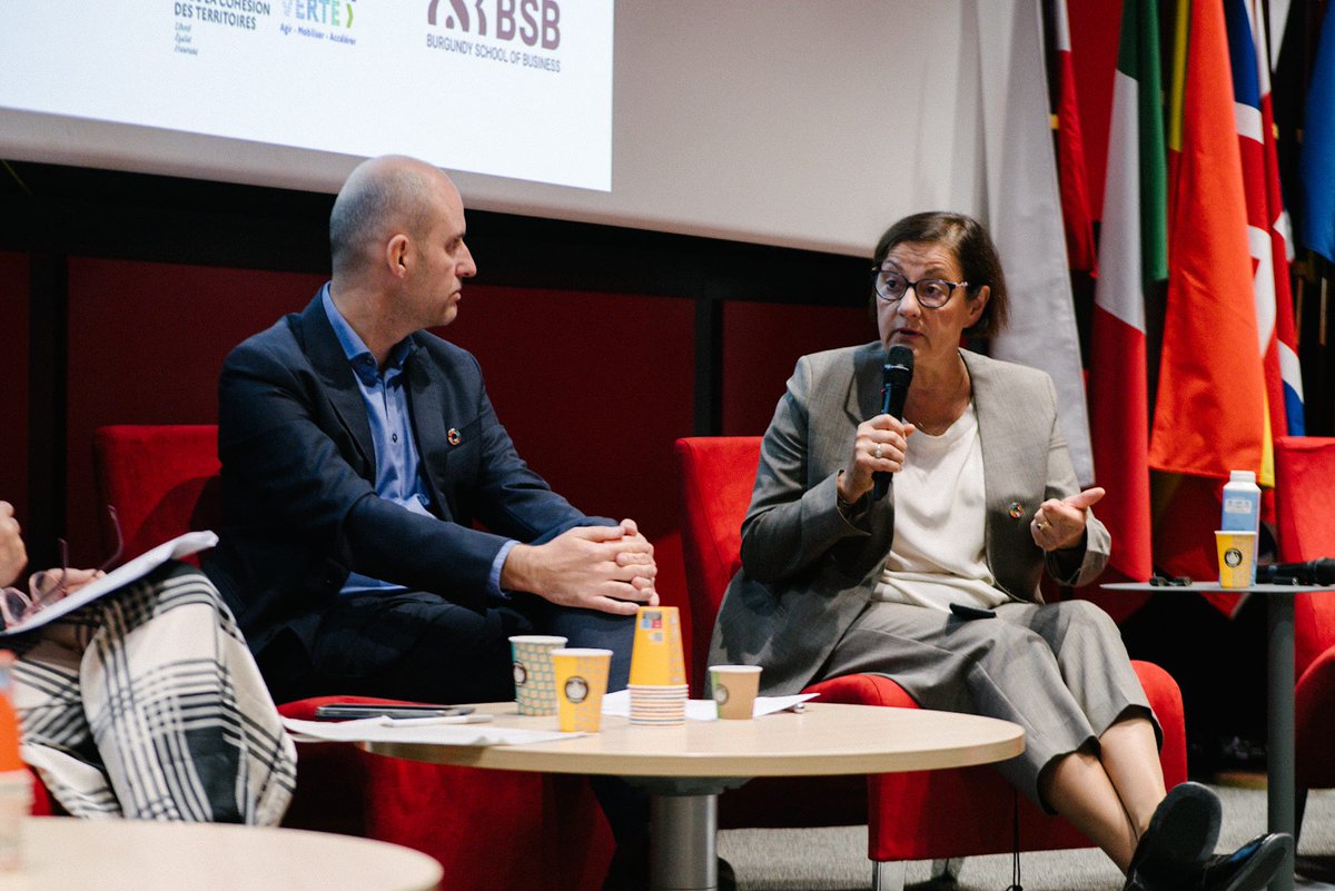 Institut Open Diplomacy tweet media