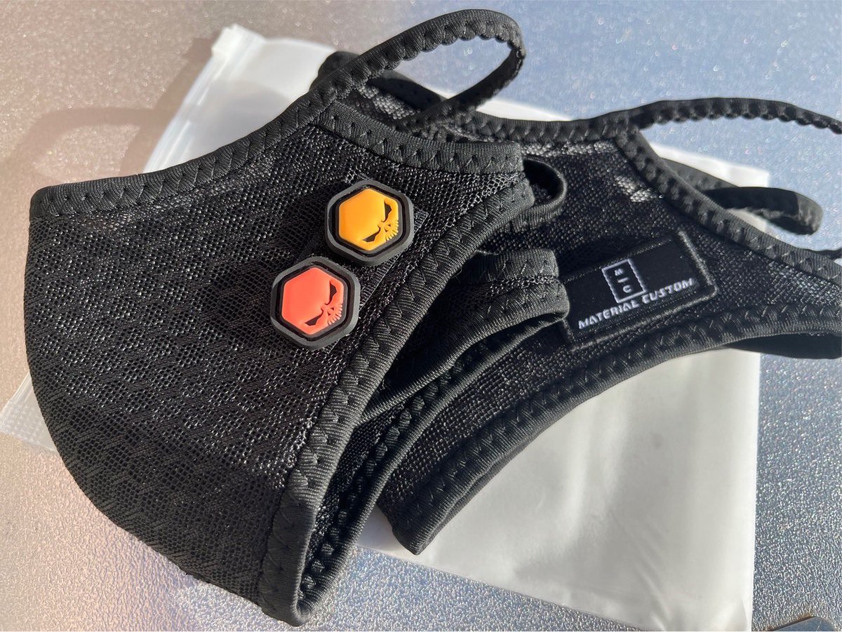 material_custom's tweet photo. New!![Great Comfortable Mask]販売開始のお知らせ。

この度日本人の骨格によりフィットするLサイズと、女性用サイズのSサイズが完成致しました！

Lサイズ、Sサイズ共にフィット感にこだわり何度も作り直し↓↓↓

@shelliemay591
#TEMPTALia   #SPECTALia #MaterialCustom #GreatComfortableMask https://t.co/xjLeANjvIH