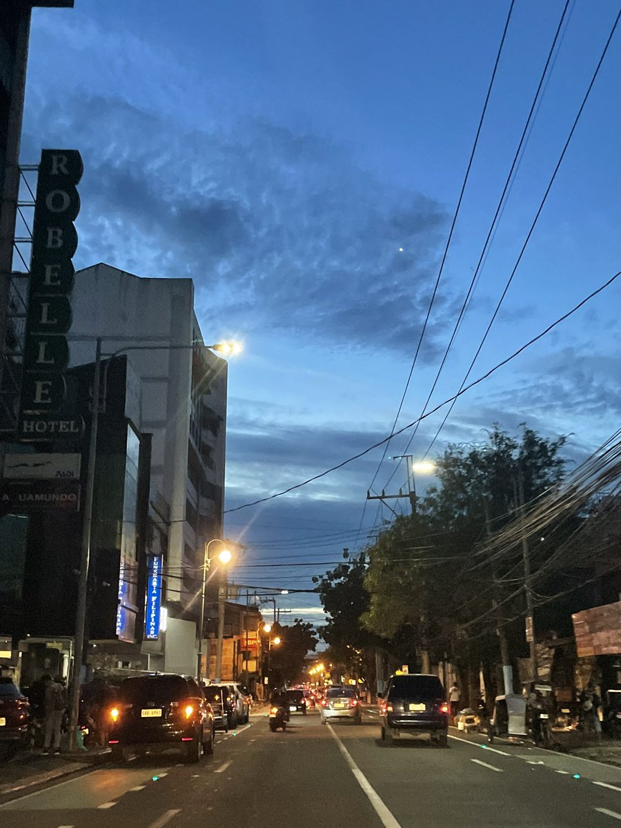 #FREEPURALUKAVEGA

We are calling for volunteers for a fundraising event this Sunday for Luka.

Merchants, performers — this is a whole day event.

Send us a message if you want to volunteer.