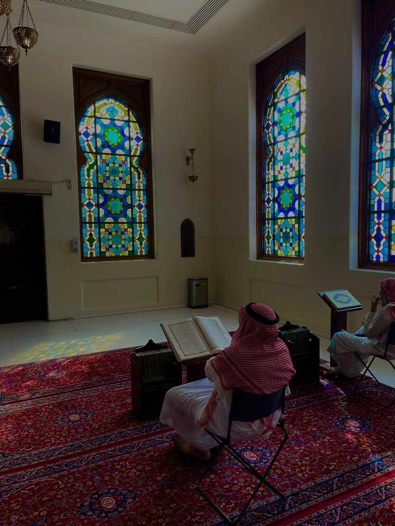 #يوم_الجمعه

اللهمَ صلِّ على محمَّد وعلى آل محمَّد، كما صليتَ على إبراهيم وعلى آل إبراهيم، إنَّك حميد مجيد. اللهمَّ بارِك على محمَّد وعلى آل محمَّد، كما باركتَ على إبراهيم وعلى آل إبراهيم، إنَّك حميد مجيد.
