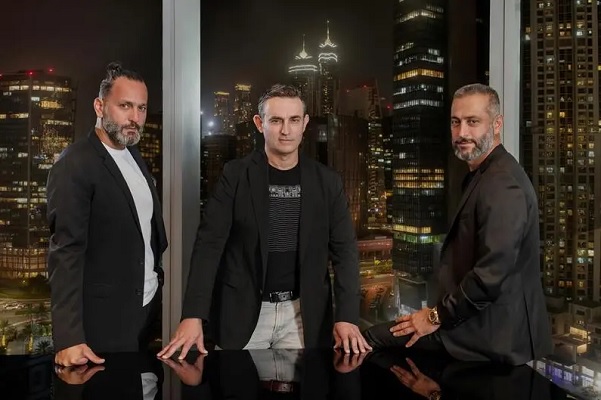 Warner Music invests in HuManagement to boost MENA talent broadcastprome.com/news/warner-mu…
<a href="/warnermusic/">Warner Music Group</a> <a href="/HuManagementME/">HuManagement</a> <a href="/HajjarHady/">Hajjar Hady</a> <a href="/tarektaj/">Tarek Abou Jaoude</a> <a href="/warnermusicme/">Warner Music Middle East</a>